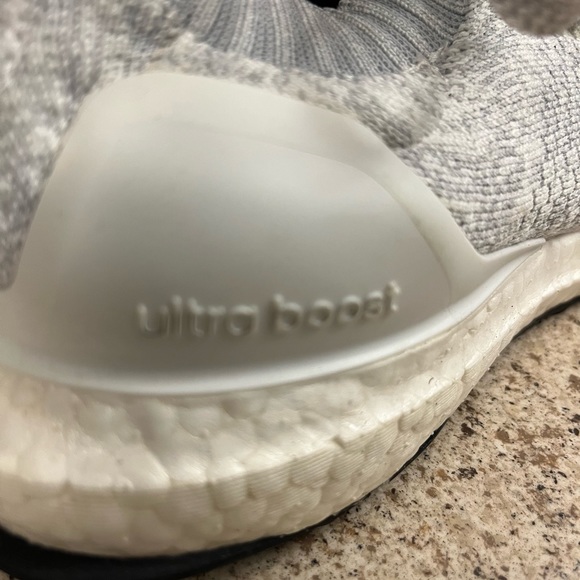 ADIDAS ULTRA BOOST UNCAGED RUNNING SNEAKERS MENS SIZE 5 ART DA9157 $180 SHOES - Picture 9 of 10